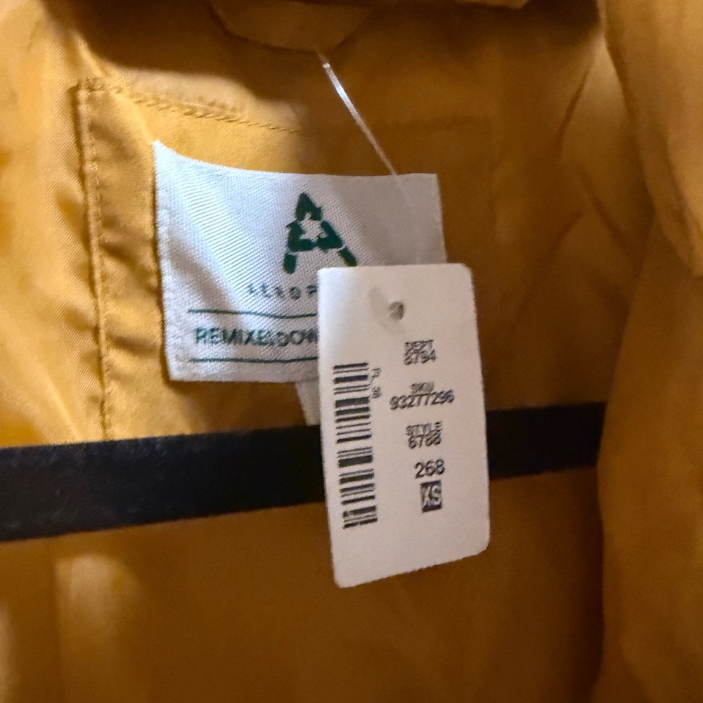 Aeropostale Mustard Yellow Quilted Puffer Vest - Picture 2 of 2